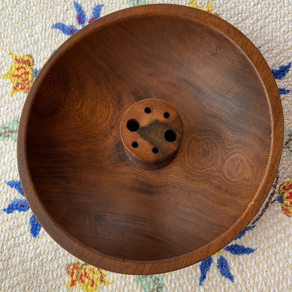 Vintage Wooden 3 Footed Nut Bowl Set with Metal Nutcracker and 4 Picks - Picture 5 of 6